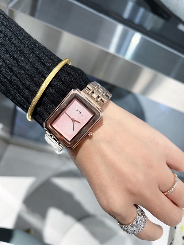 ブランド時計側面デザイン